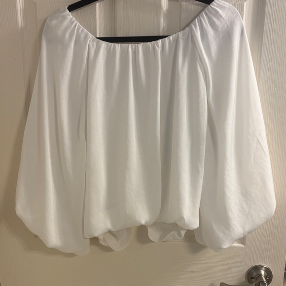 Mustard Seed White Knot-Front Balloon Sleeve Top - Picture 6 of 6